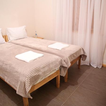 Guesthouse Emma Gjoumri Kültér fotó