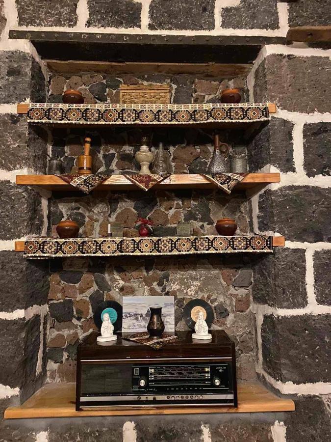Guesthouse Emma Gjoumri Kültér fotó