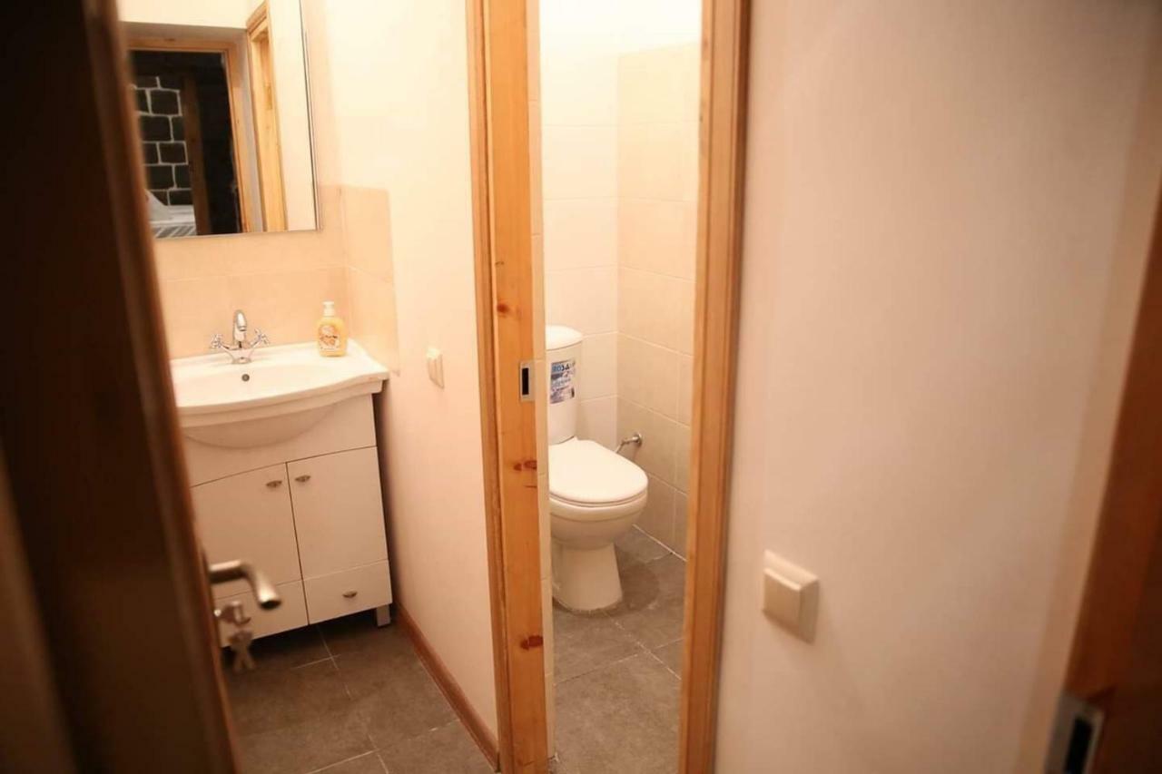 Guesthouse Emma Gjoumri Kültér fotó