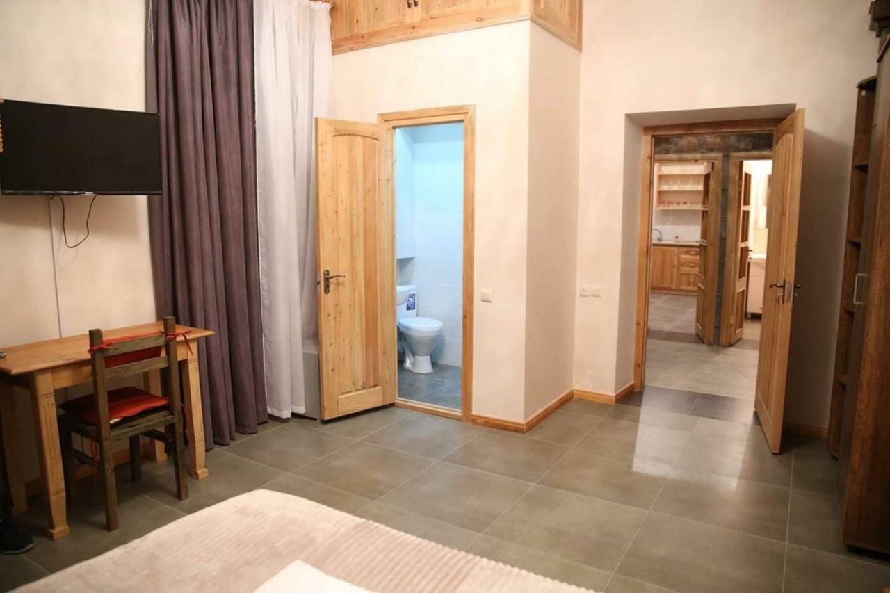 Guesthouse Emma Gjoumri Kültér fotó