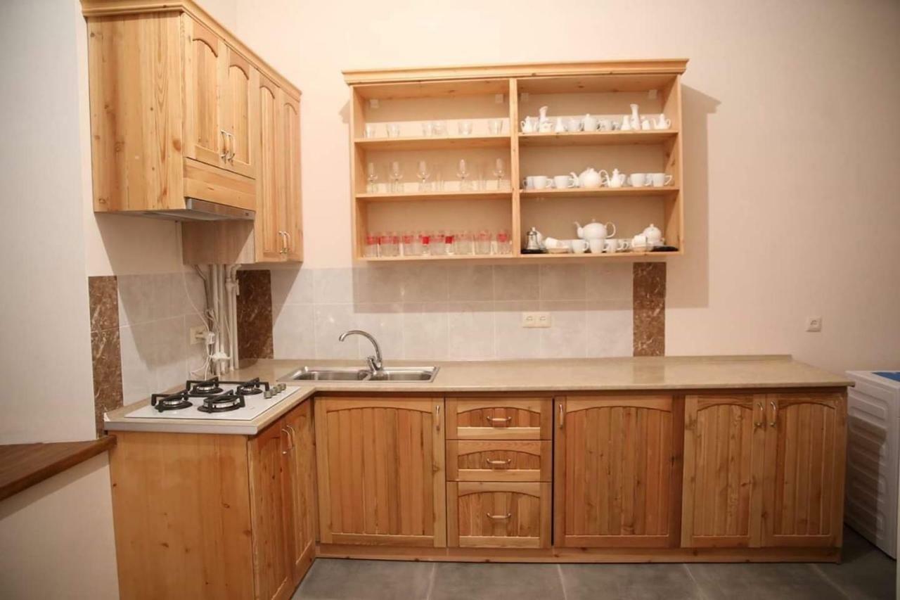Guesthouse Emma Gjoumri Kültér fotó